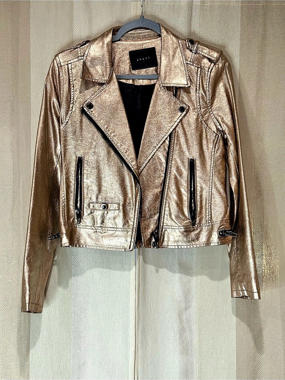 Blank NYC Rose Gold Metallic Moto Jacket Size Small Like New